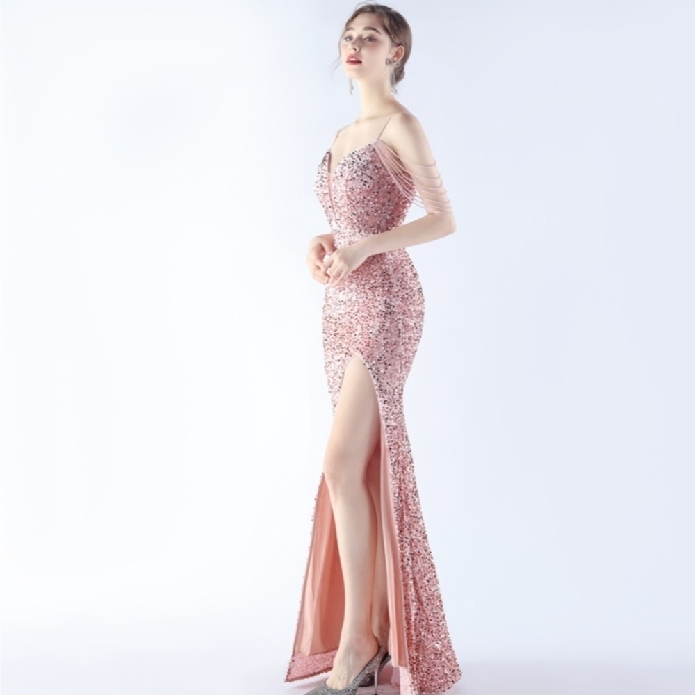 Elegant Sleeveless Sequin Wedding Dress - Picture 5 of 15